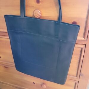 Madewell black leather tote